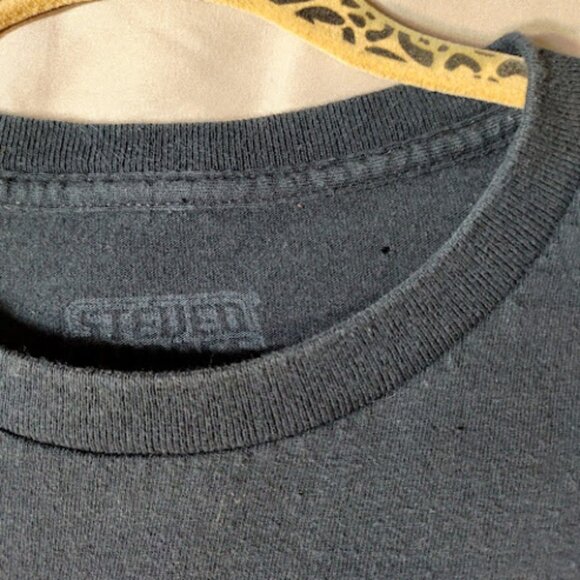 STEVEN RHODES Graphic Tee Here Comes The Apocalypse Dark Humor 70s 80s Vibes L - Picture 7 of 9